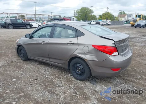 2013 Hyundai Accent Gls z USA, uszkodzony, nr VIN KMHCT4AE1DU453768